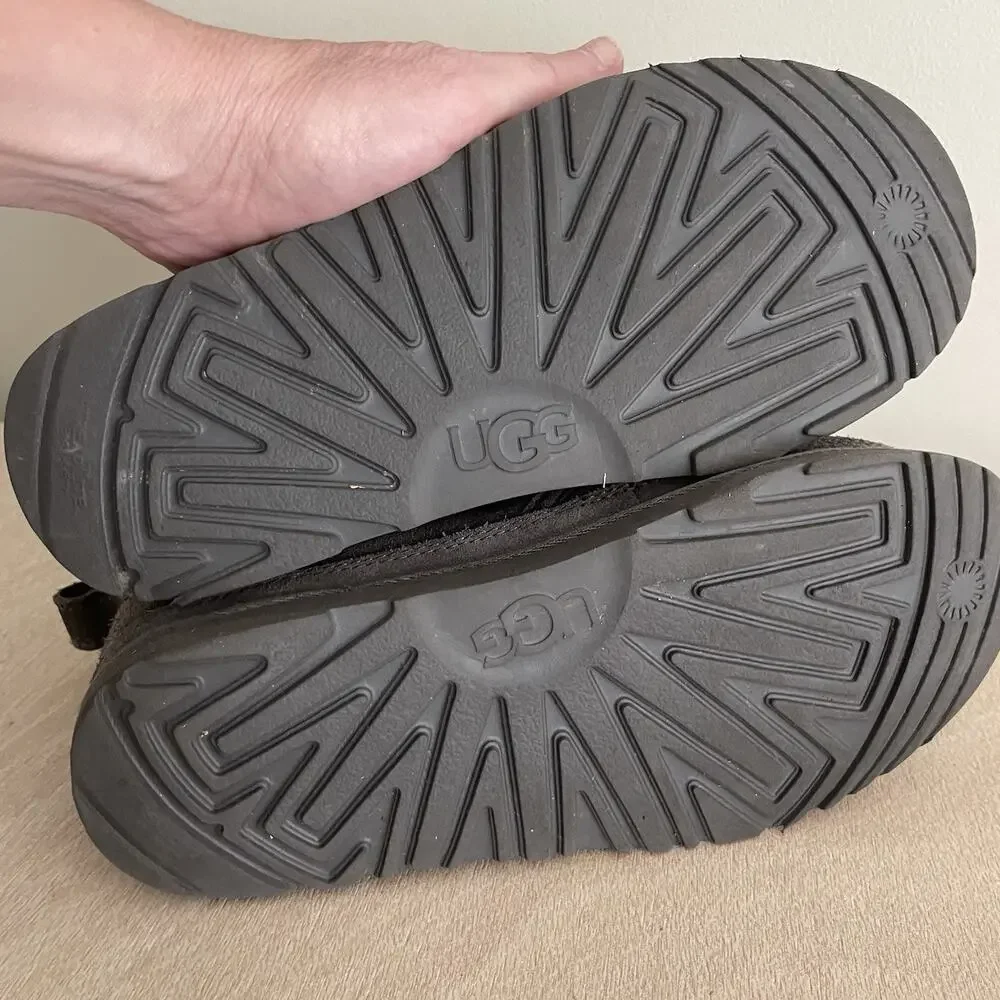 UGG Neumel Dual Zip II Chukka Boots